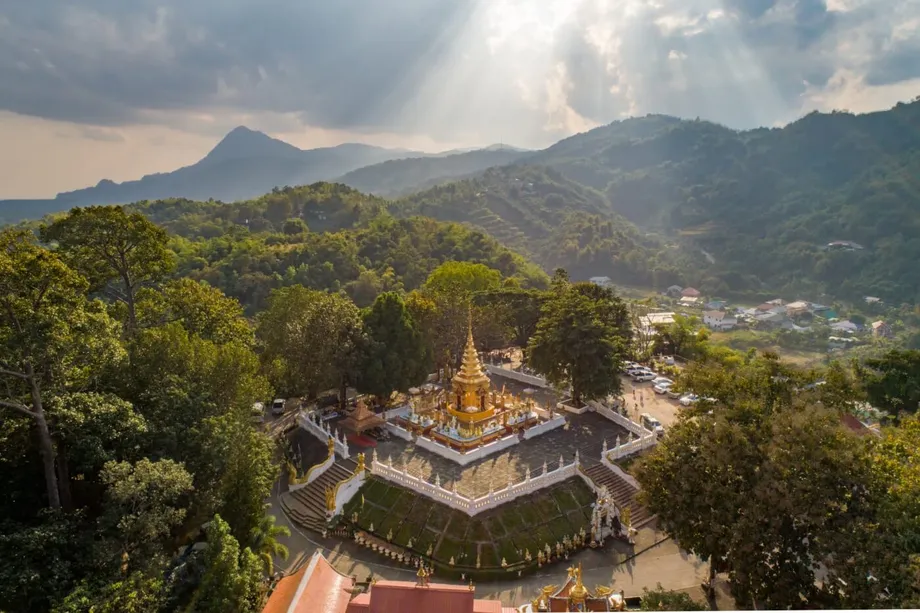 อัญมณีที่ซ่อนอยู่ของไทย: 10 จุดหมายปลายทางที่ถูกมองข้ามสำหรับการเดินทางสัมผัสวิถีแท้