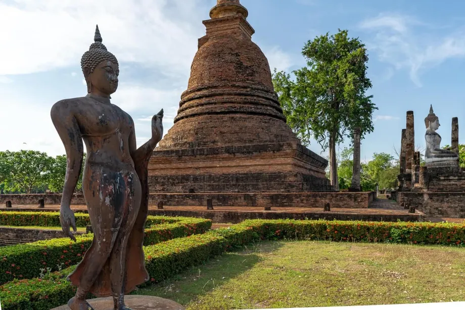 อัญมณีที่ซ่อนอยู่ของไทย: 10 จุดหมายปลายทางที่ถูกมองข้ามสำหรับการเดินทางสัมผัสวิถีแท้