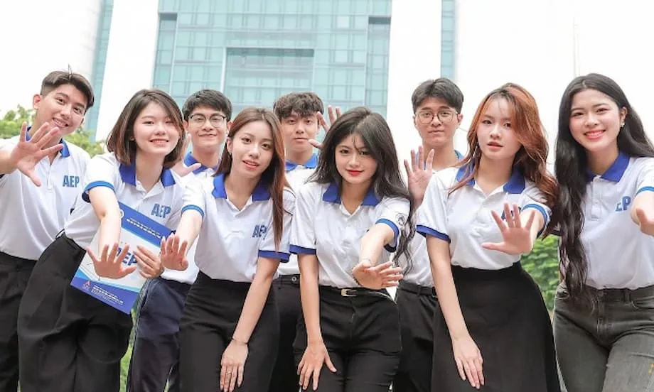 มหาวิทยาลัยเศรษฐศาสตร์แห่งชาติเวียดนามยกระดับภาษาอังกฤษเป็นภาษาที่สอง ก้าวสำคัญสู่ความเป็นสากล