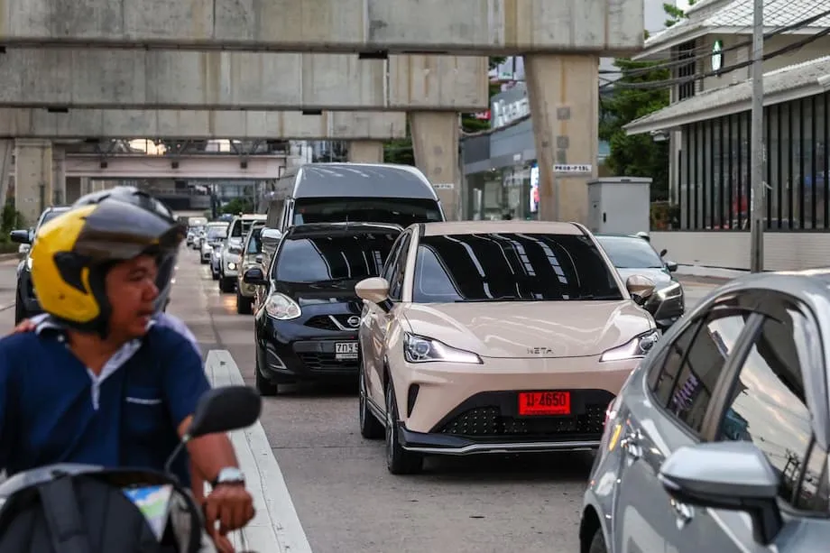 การลงทุนจากจีนกำลังพลิกโฉมอุตสาหกรรมยานยนต์ไฟฟ้าของไทยอย่างไร