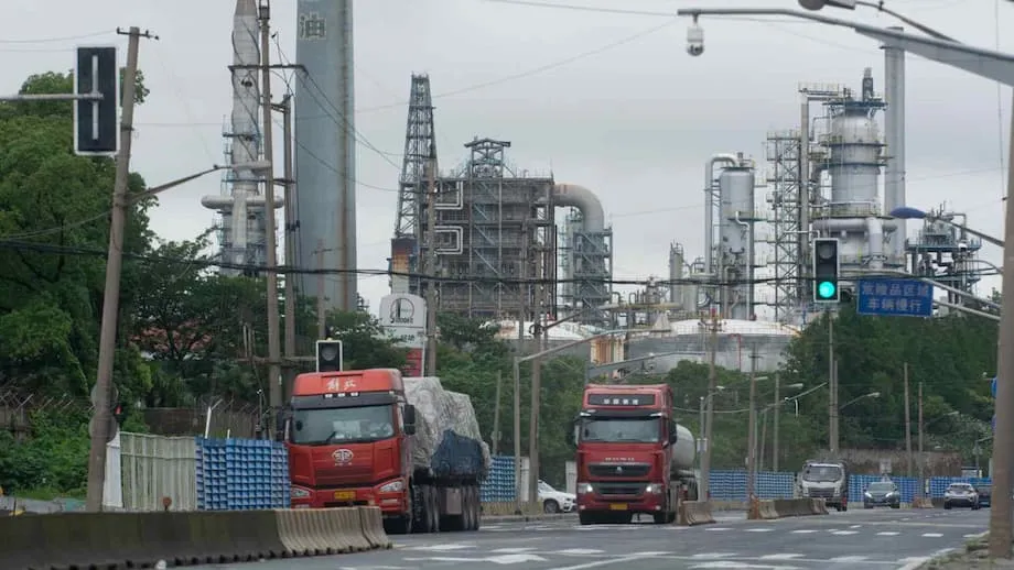อุปทานปิโตรเคมีล้นตลาดจากจีนเร่งให้ธุรกิจพลาสติกญี่ปุ่นควบรวมกิจการ