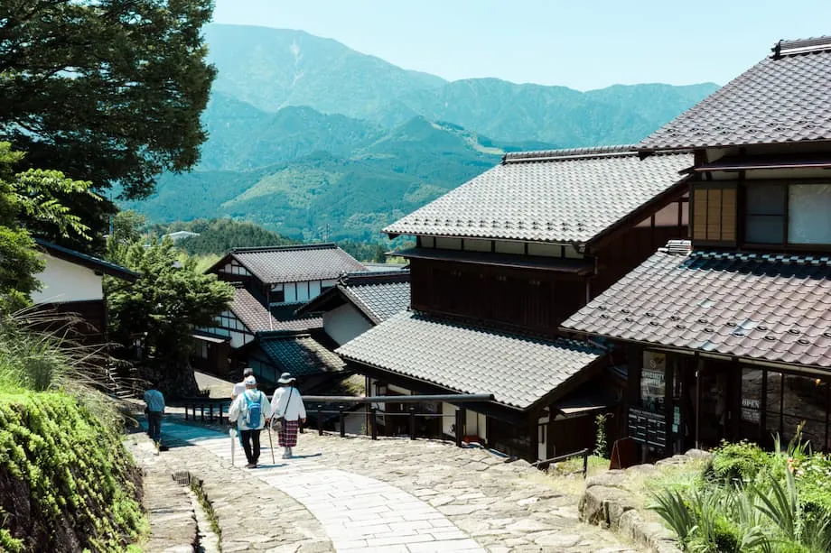 เส้นทางรถไฟเงียบสงบ: 4 จุดหมายสวยงามในญี่ปุ่นที่คนน้อยกว่า เดินทางด้วย JR Pass
