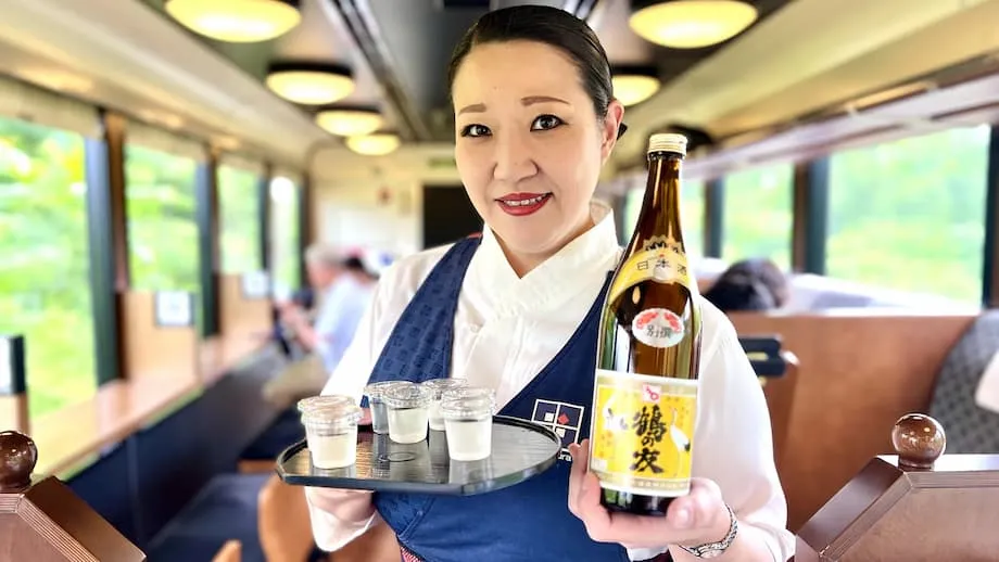นั่งรถไฟสาเกนีงาตะตะลุยดินแดนหิมะแห่งญี่ปุ่น