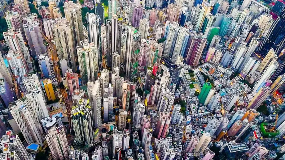 รายงานปี 2025 ชี้ ฮ่องกงยังครองอันดับหนึ่งของโลกด้านที่อยู่อาศัยที่ยากเกินเอื้อม