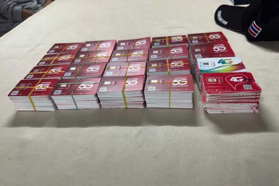 การจับกุมบริเวณชายแดนไทยเผยพบซิมการ์ด 1,000 ใบ เชื่อมโยงฐานแก๊งหลอกลวงในเมียนมา