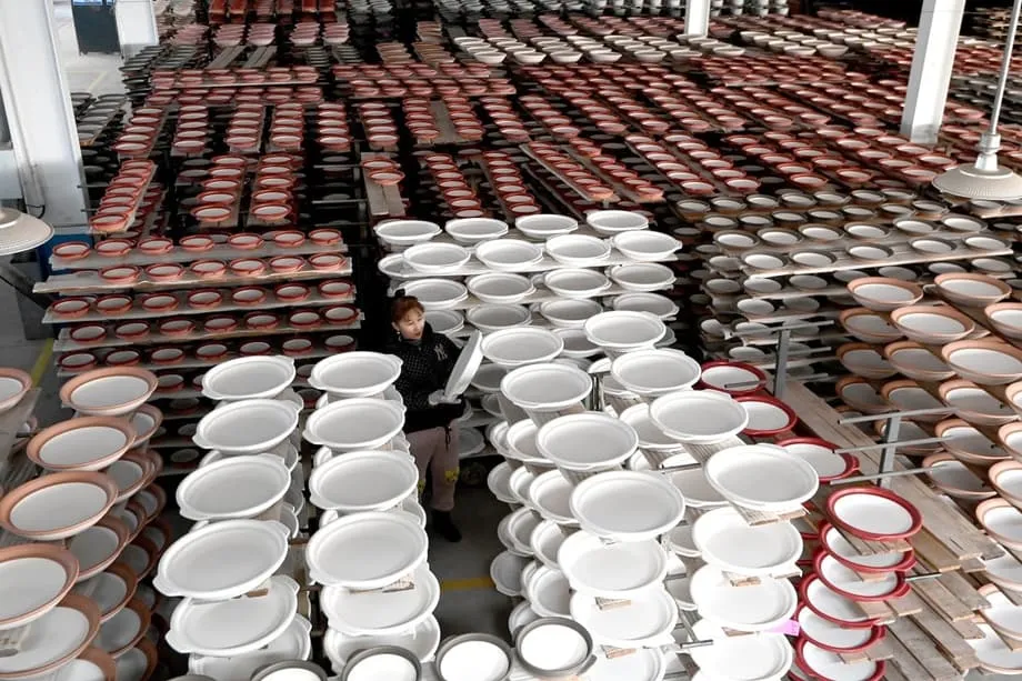 จีนเกินดุลการค้า 1 ล้านล้านดอลลาร์: เจาะรอยเส้นทางเงินทุนที่ซ่อนอยู่