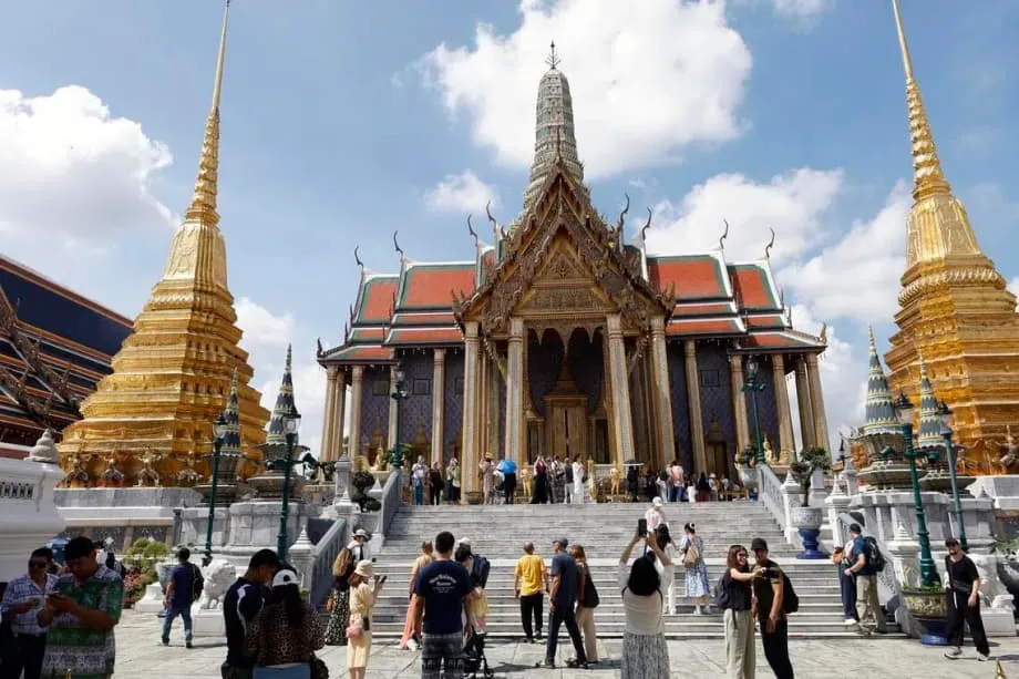 ไทยเตรียมลดวันพำนักโดยไม่ต้องขอวีซ่าจาก 60 วันเหลือ 30 วัน ท่ามกลางมาตรการปราบปรามด้านความมั่นคง