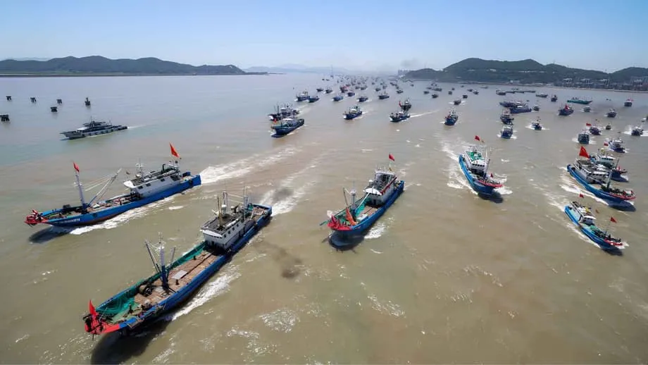 เจาะลึกเขตสีเทา: จีนใช้กองเรือประมงเป็นอาวุธทางทะเลอย่างไร