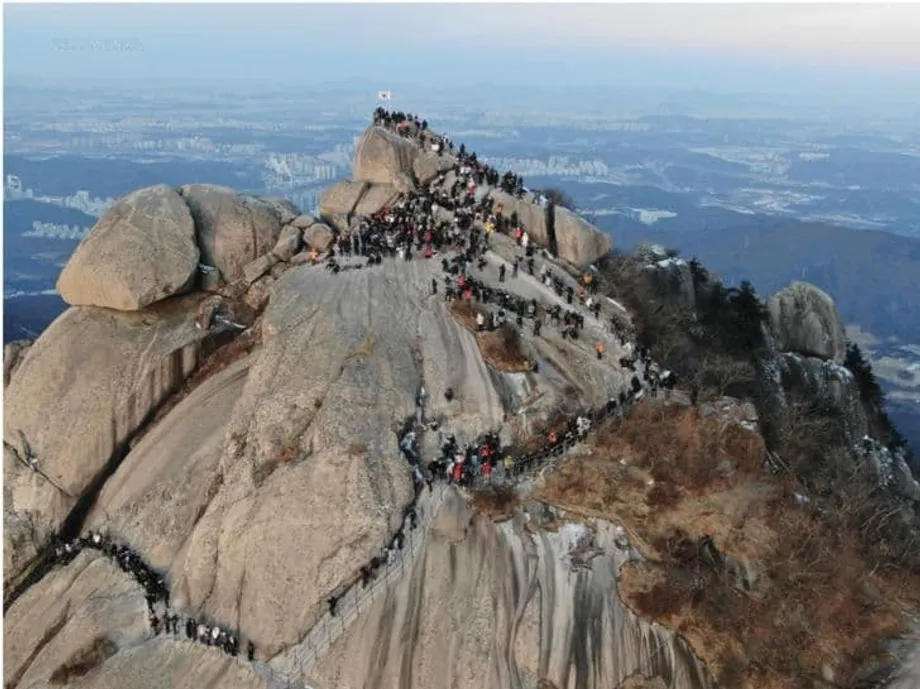 อุทยานแห่งชาติเกาหลีต้อนรับนักท่องเที่ยวต่างชาติกว่า 2 ล้านคน ทุบสถิติการท่องเที่ยว