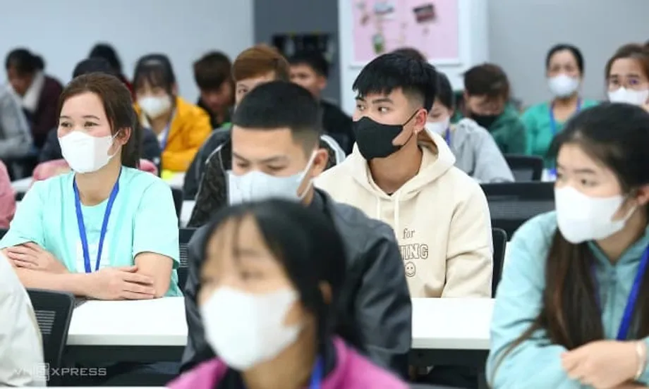 Foxconn และ Luxshare เสนอเงินโบนัสเท่าเงินเดือนสองเดือนในเวียดนาม แต่ยังหาคนงานได้ไม่พอ