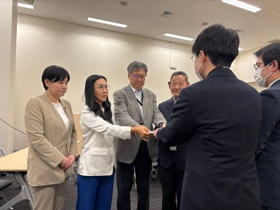 กลุ่มสิทธิมนุษยชนชุมนุมในโตเกียว คัดค้านญี่ปุ่นกีดกันโรงเรียนเกาหลีออกจากกฎหมายคุ้มครองเด็ก