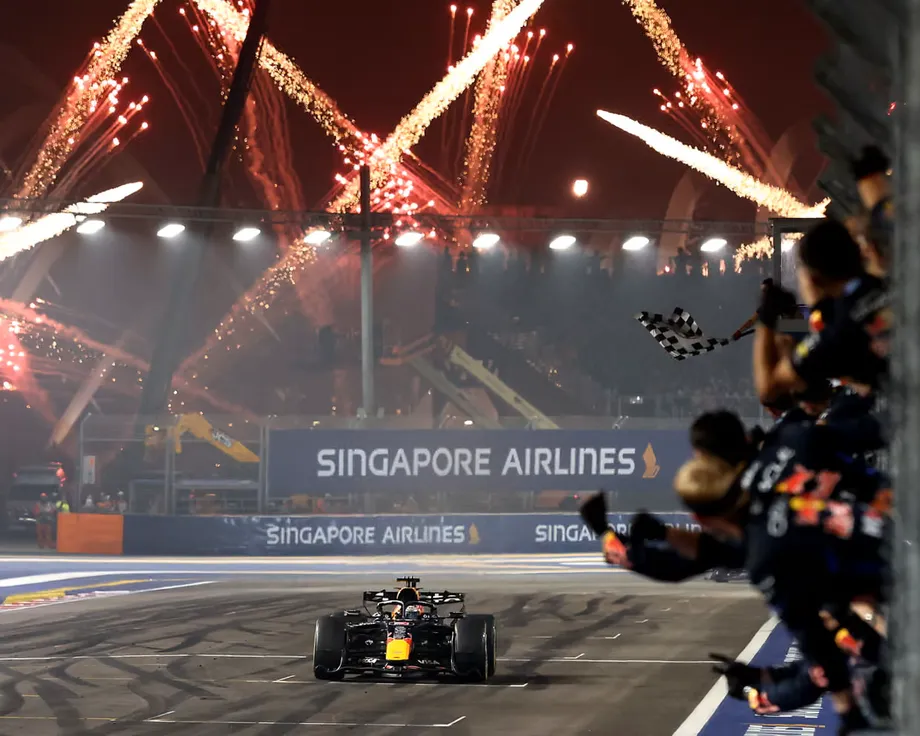 Verstappen Claims First Singapore Win as Antonelli Moves Within Reach of F1 Title