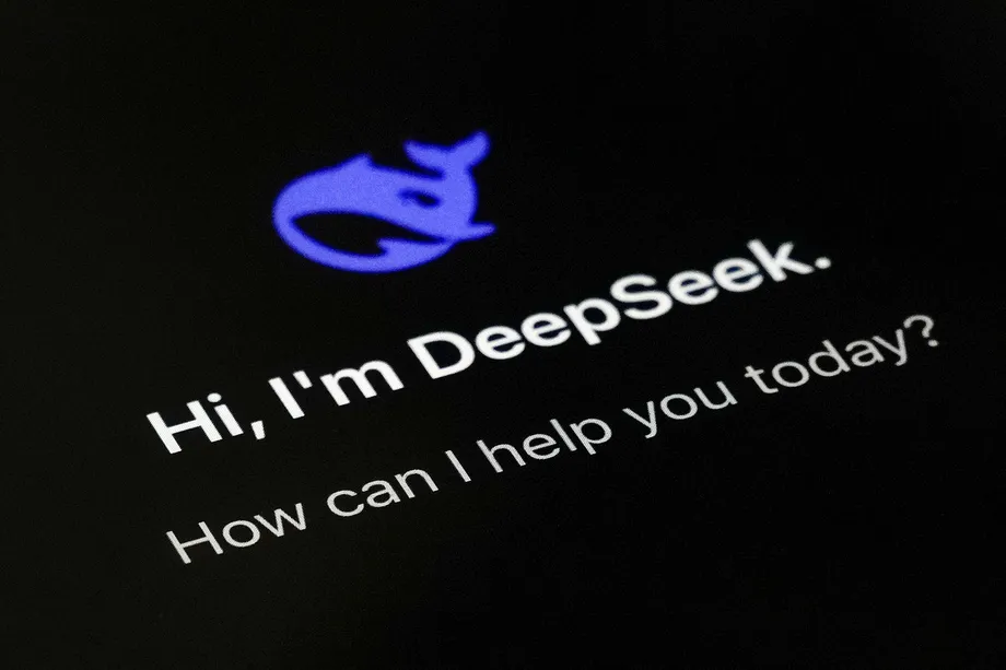 US Orders Civilian Agencies to Remove DeepSeek, Extending Ban to Outside Suppliers
