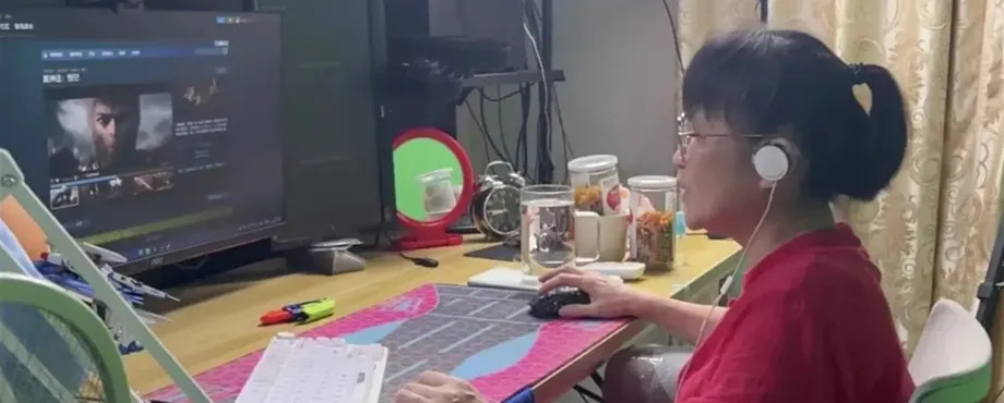 At 60, China's Auntie Juan Turns 8,000 Hours of Counter-Strike Into a Streaming Career