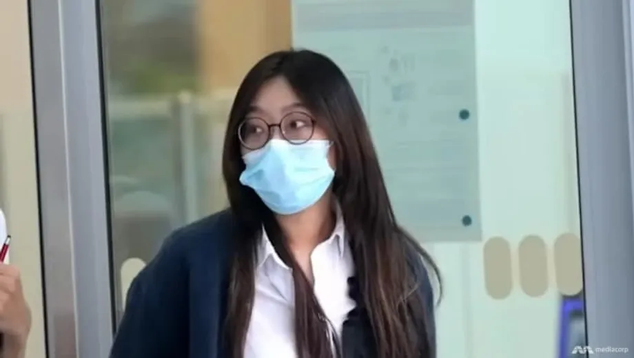อดีตพนักงาน UOB ถูกตัดสินว่ามีความผิดฐานเปิดเผยข้อมูลลูกค้ากว่า 1,000 รายในกลโกงแอบอ้างเป็นตำรวจ